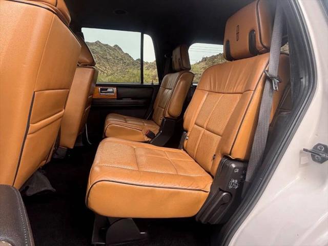 2011 Lincoln Navigator Base