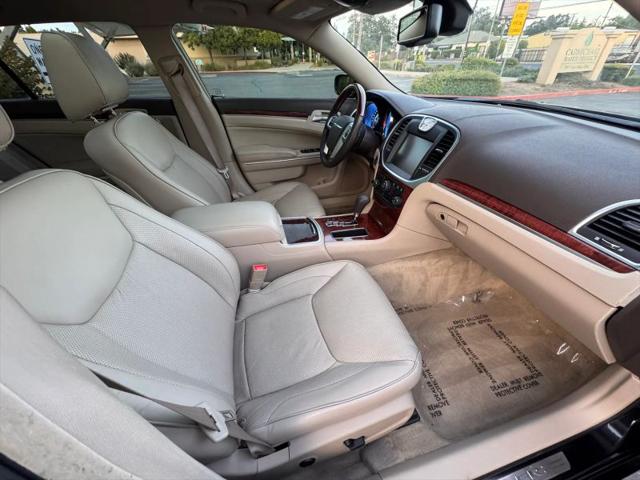2011 Chrysler 300 300C
