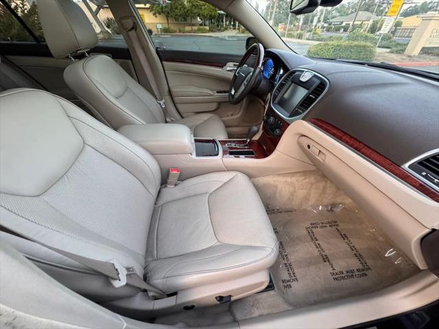 2011 Chrysler 300 300C