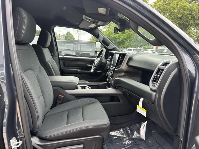 2026 Ram 1500 Express Crew Cab 4x4 5'7" Box