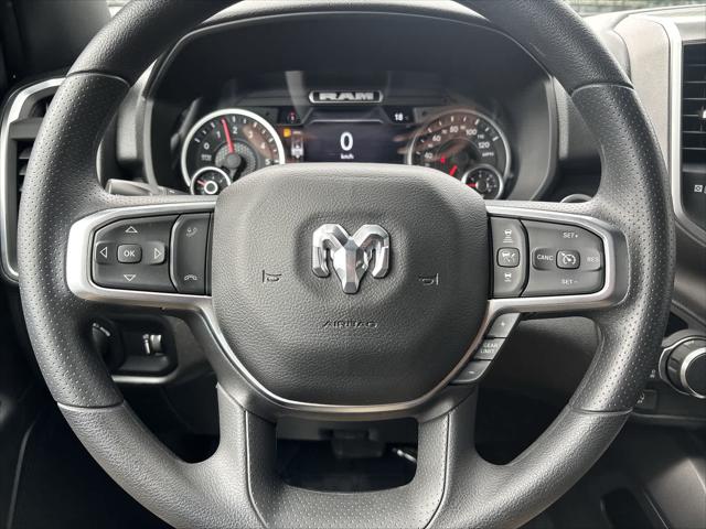 2026 Ram 1500 Express Crew Cab 4x4 5'7" Box