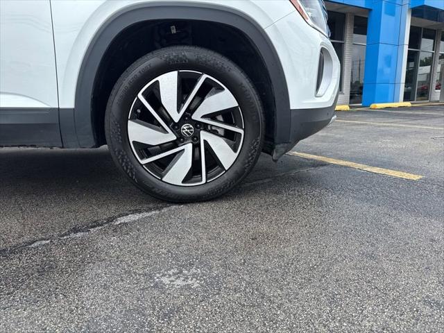2025 Volkswagen Atlas 2.0T SE w/Technology