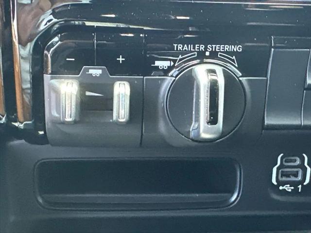 2022 Ram 1500 Big Horn Crew Cab 4x4 5'7" Box
