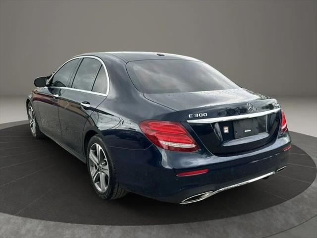 2017 Mercedes-Benz E-CLASS E 300 E 300