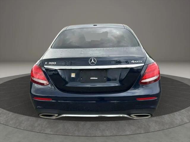 2017 Mercedes-Benz E-CLASS E 300 E 300