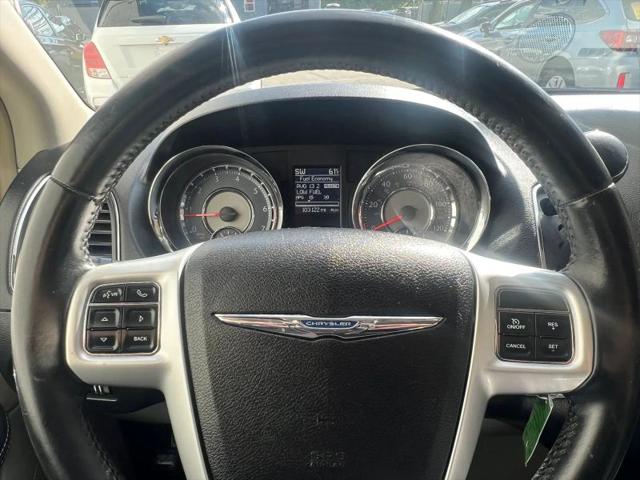 2014 Chrysler Town & Country Touring