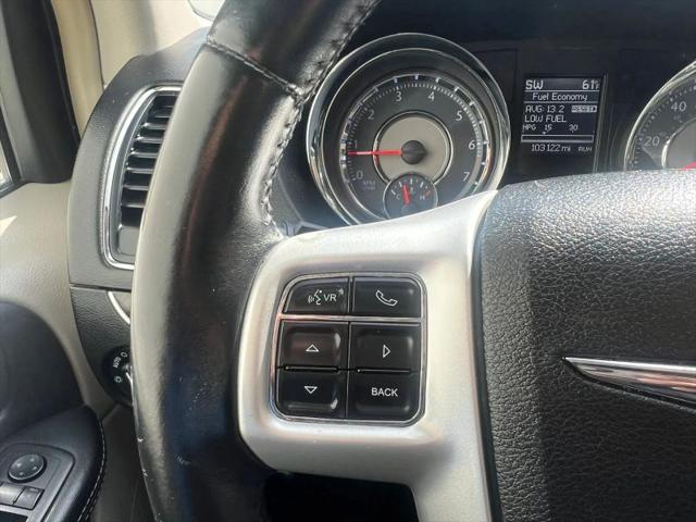2014 Chrysler Town & Country Touring