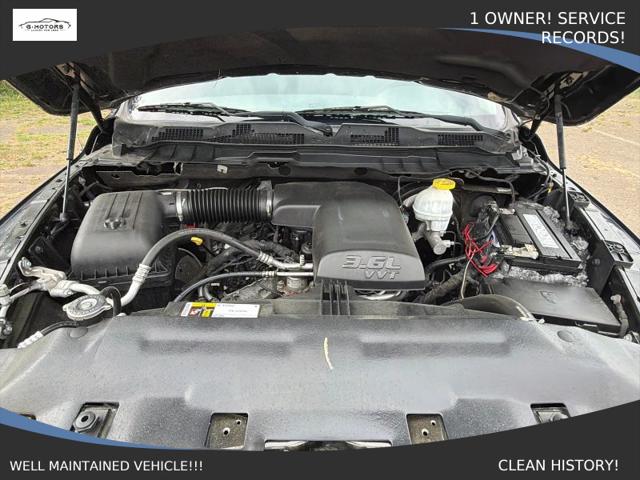 2019 Ram 1500 Classic SLT Crew Cab 4x4 5'7" Box