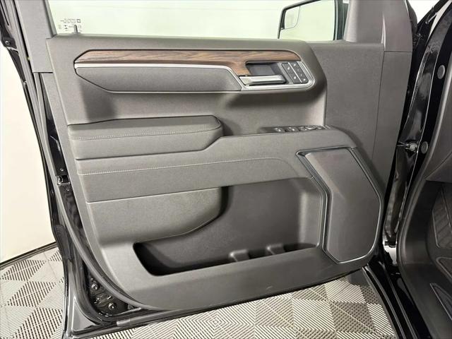 2026 GMC Sierra 1500 Crew Cab, Short Bed, SLT, 4WD