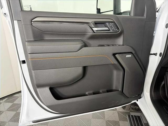 2026 GMC Sierra 2500HD Crew Cab, Standard Bed, AT4, 4WD