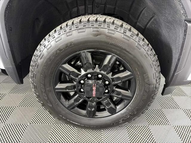 2026 GMC Sierra 2500HD Crew Cab, Standard Bed, AT4, 4WD