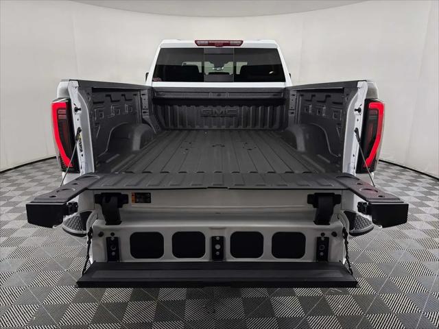 2026 GMC Sierra 2500HD Crew Cab, Standard Bed, AT4, 4WD