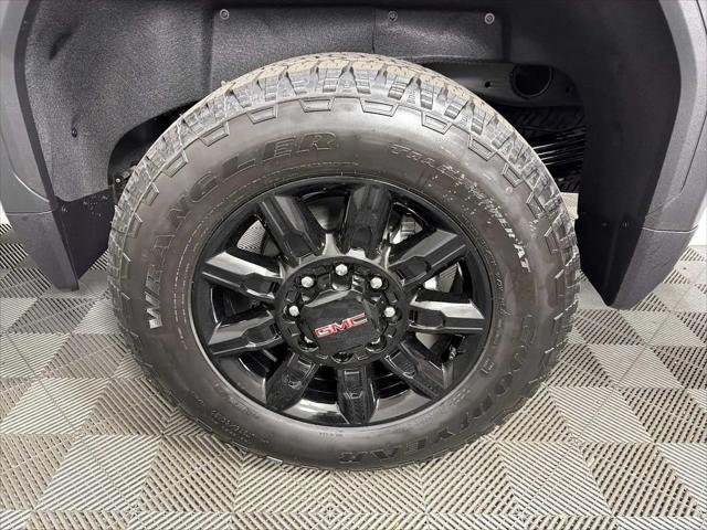 2026 GMC Sierra 2500HD Crew Cab, Standard Bed, AT4, 4WD