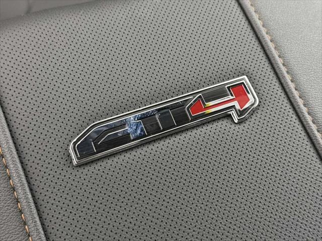 2026 GMC Sierra 2500HD Crew Cab, Standard Bed, AT4, 4WD