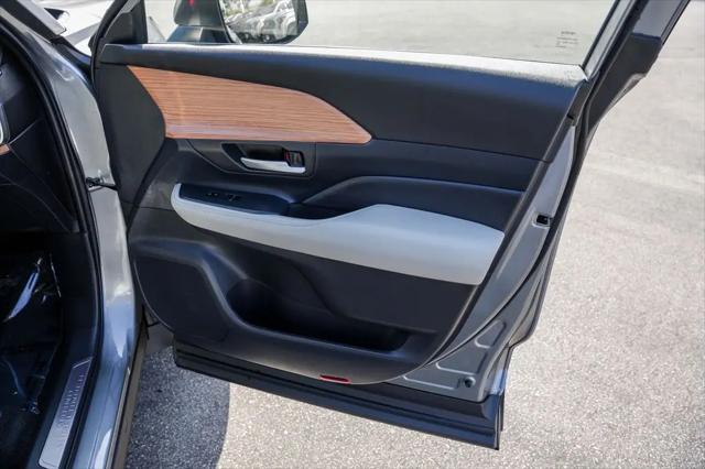 2026 Toyota Grand Highlander LE
