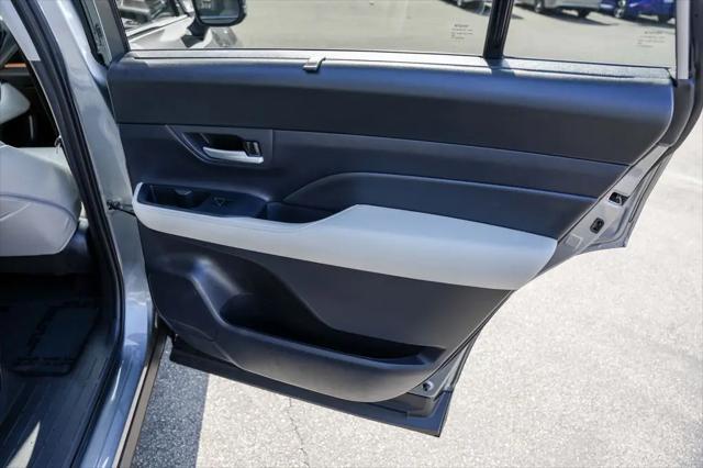 2026 Toyota Grand Highlander LE