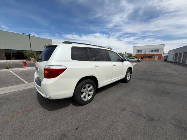 2010 Toyota Highlander Base