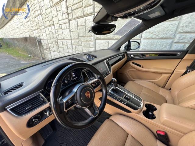 2017 Porsche Macan Base