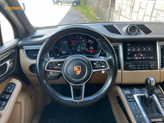 2017 Porsche Macan Base