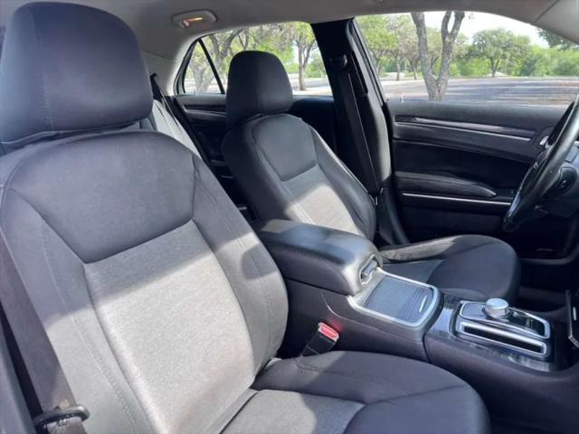 2018 Chrysler 300 Touring