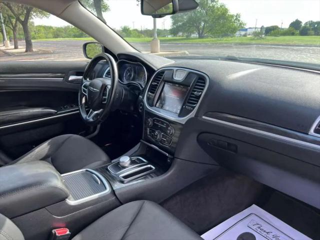 2018 Chrysler 300 Touring