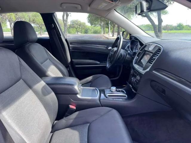 2018 Chrysler 300 Touring