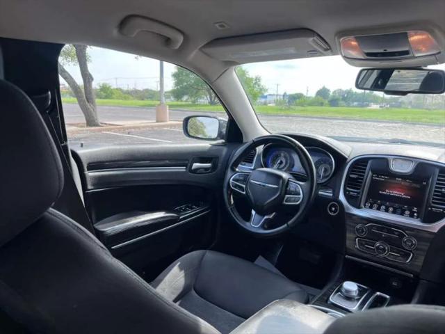 2018 Chrysler 300 Touring