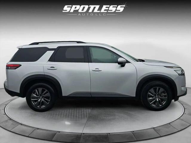 2022 Nissan Pathfinder SV 2WD