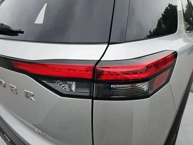 2022 Nissan Pathfinder SV 2WD