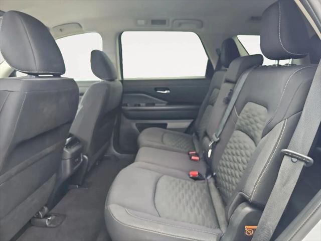 2022 Nissan Pathfinder SV 2WD