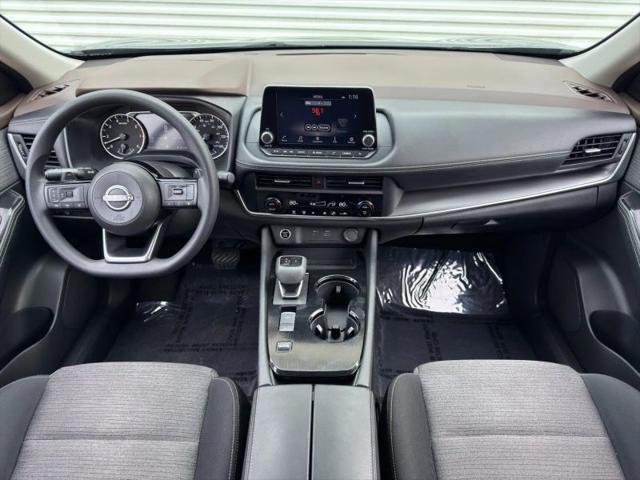 2023 Nissan Rogue SV FWD