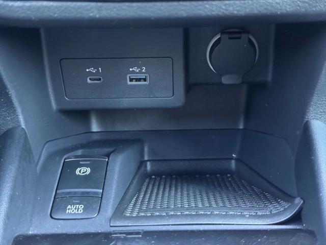 2023 Nissan Kicks SR Xtronic CVT