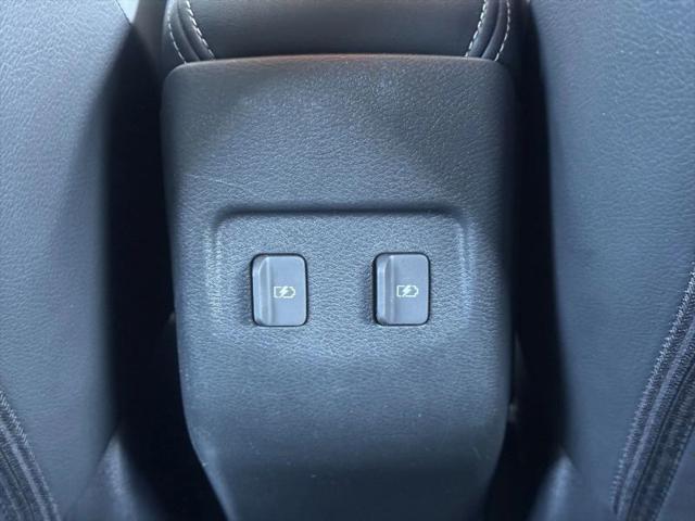 2023 Nissan Kicks SR Xtronic CVT
