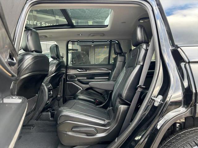2022 Jeep Grand Cherokee L Limited 4x4