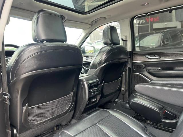 2022 Jeep Grand Cherokee L Limited 4x4