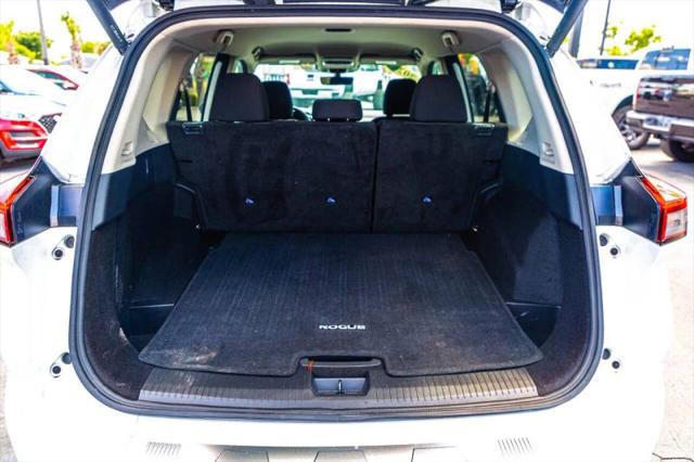 2024 Nissan Rogue SV FWD
