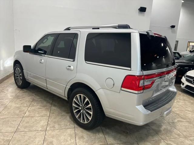 2017 Lincoln Navigator Select
