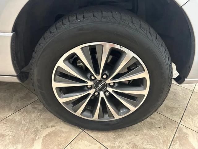 2017 Lincoln Navigator Select