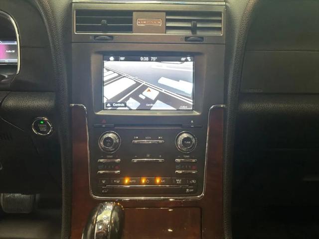 2017 Lincoln Navigator Select