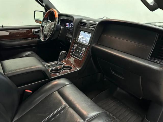 2017 Lincoln Navigator Select