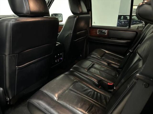 2017 Lincoln Navigator Select
