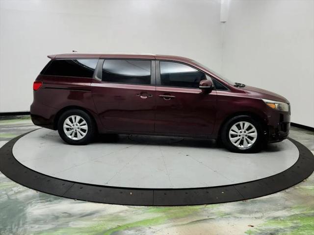 2015 Kia Sedona LX