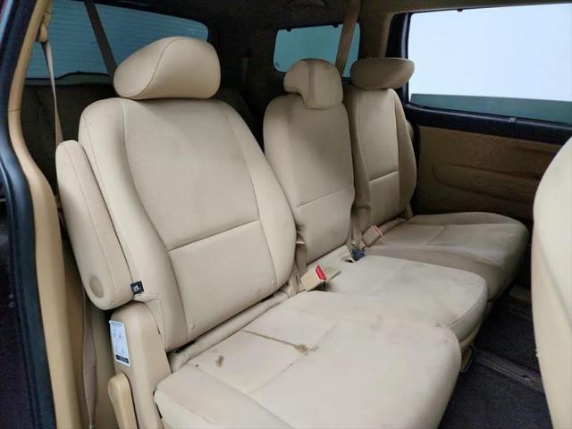 2015 Kia Sedona LX