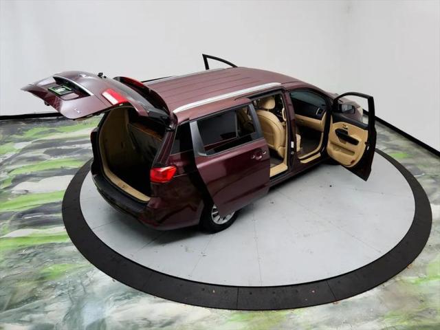 2015 Kia Sedona LX