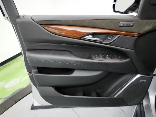 2019 Cadillac Escalade Luxury