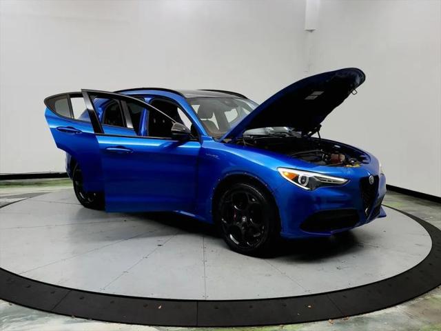 2022 Alfa Romeo Stelvio Veloce Ti AWD