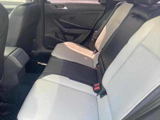 2019 Volkswagen Jetta 1.4T R-Line