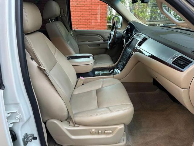 2014 Cadillac Escalade ESV Luxury