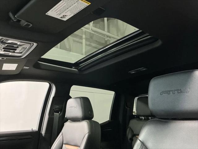 2025 GMC Sierra 1500 4WD Crew Cab Short Box AT4