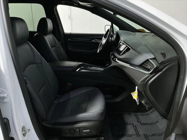 2023 Buick Enclave Essence AWD